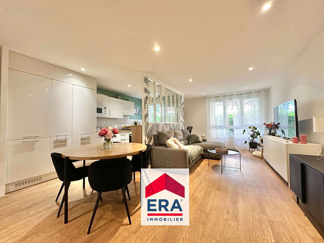 Appartement à SARTROUVILLE