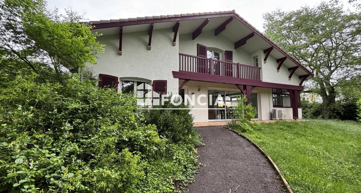 Maison à SAINT-PIERRE-DU-MONT