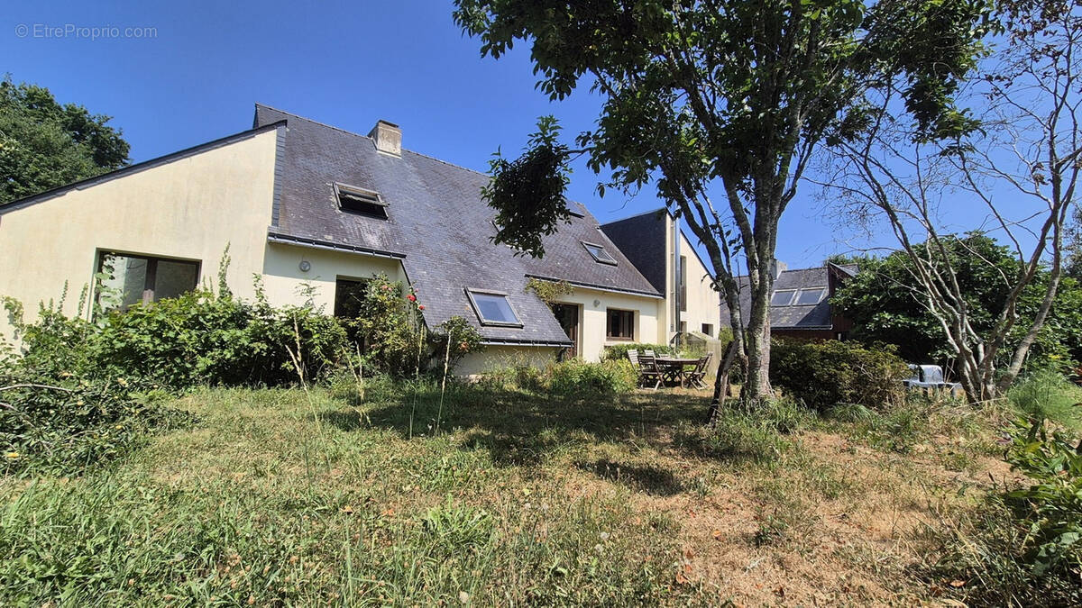 Maison à CLOHARS-CARNOET