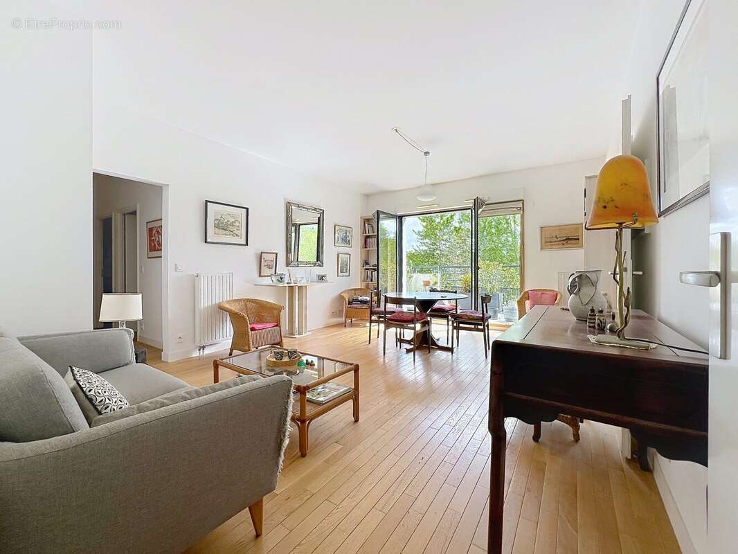 Appartement à GARCHES