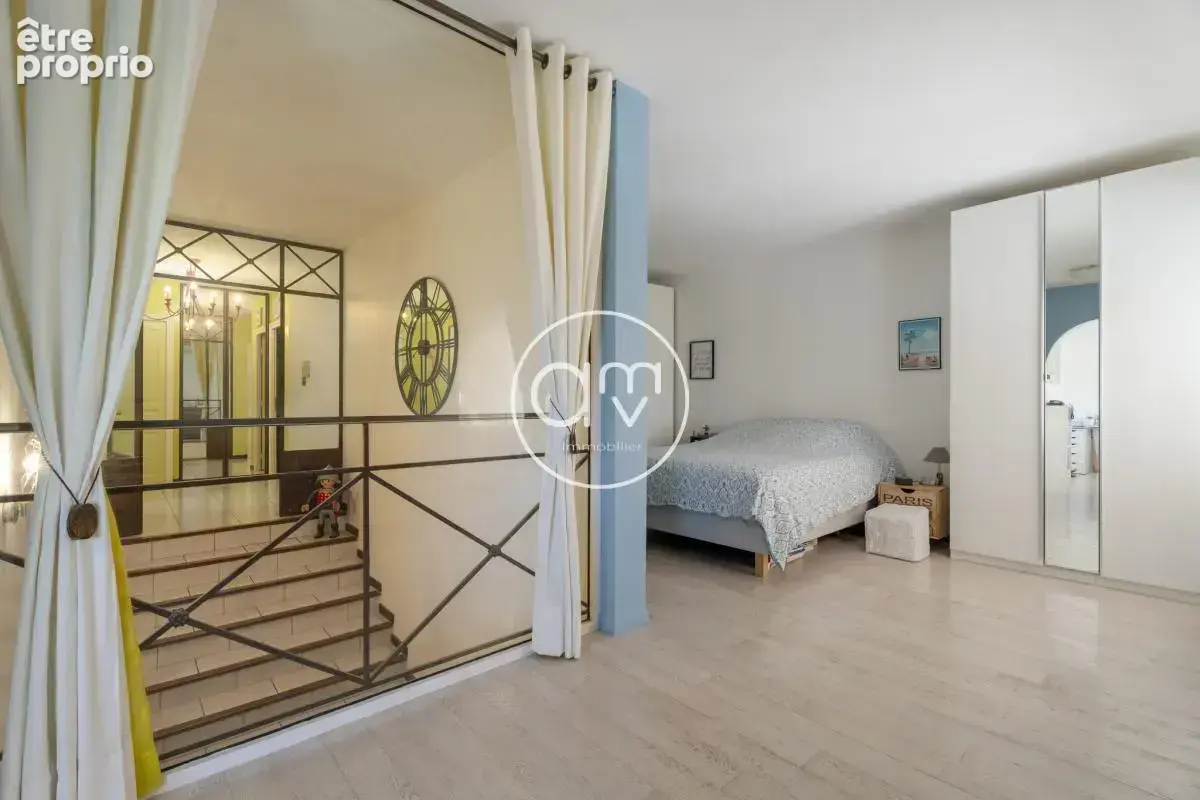 Toulon ouest - appartement maison 196m2 - au calme - garage - photo 11