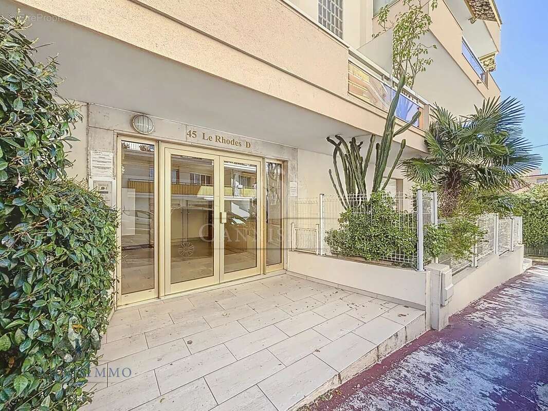 Appartement à LE CANNET