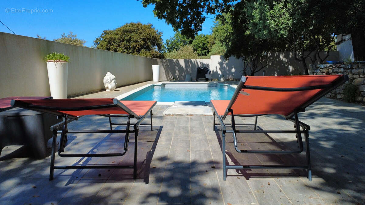 Maison à POURRIERES