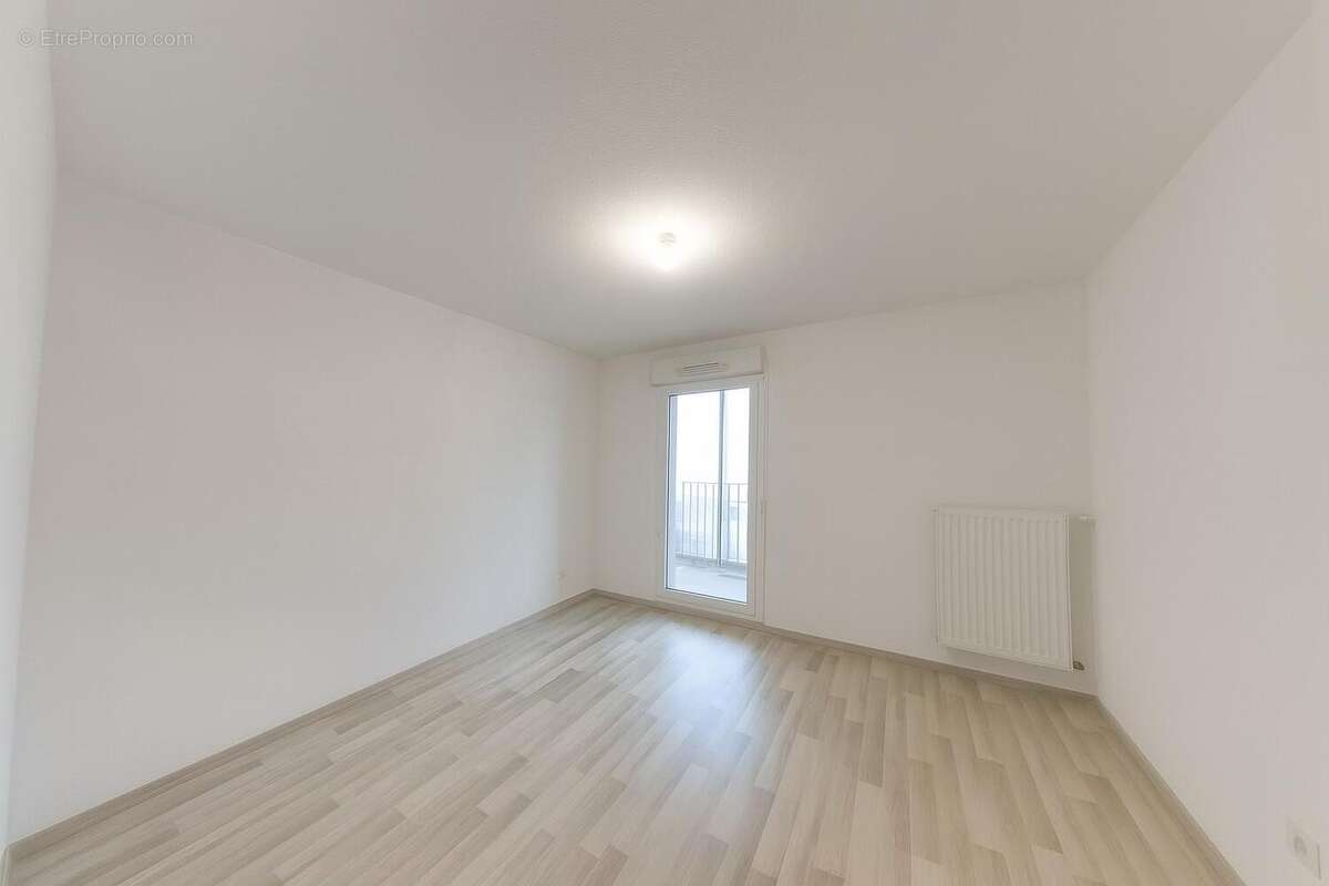   - Appartement à TOULOUSE