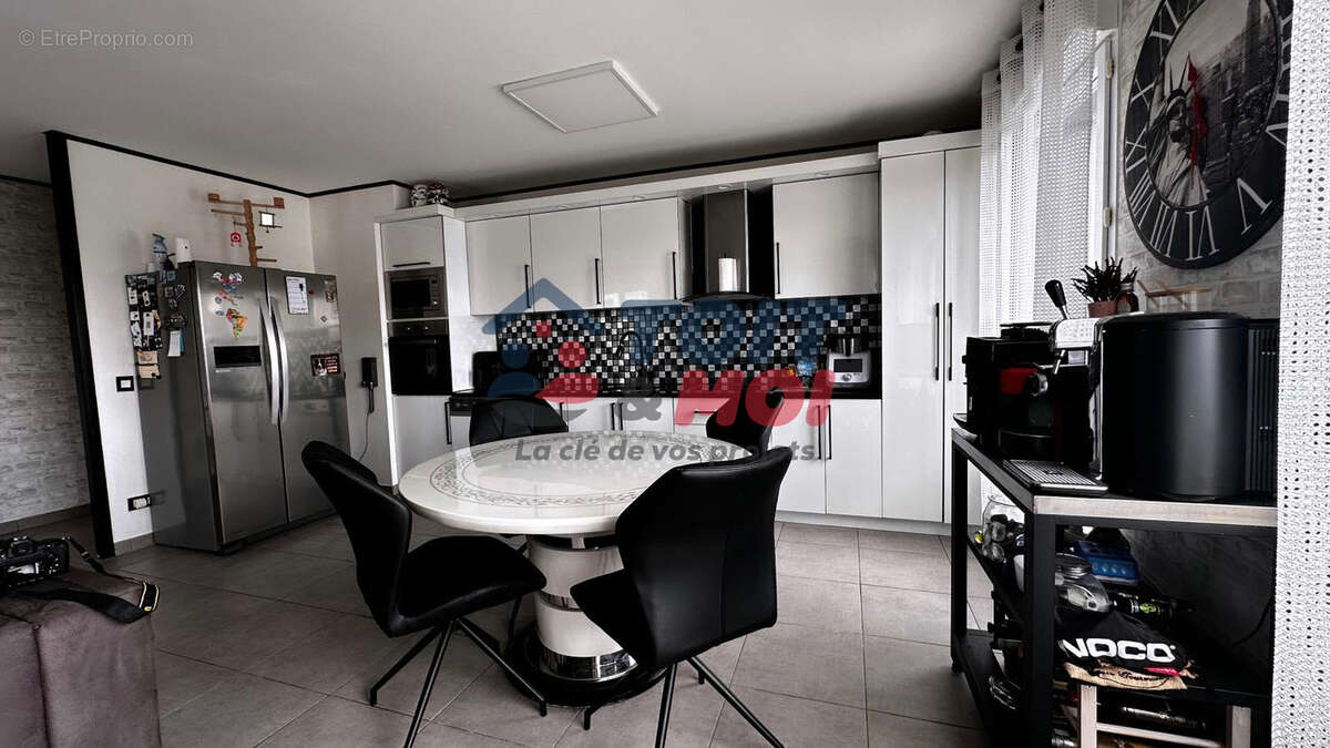 Appartement à SAINT-GENIS-POUILLY