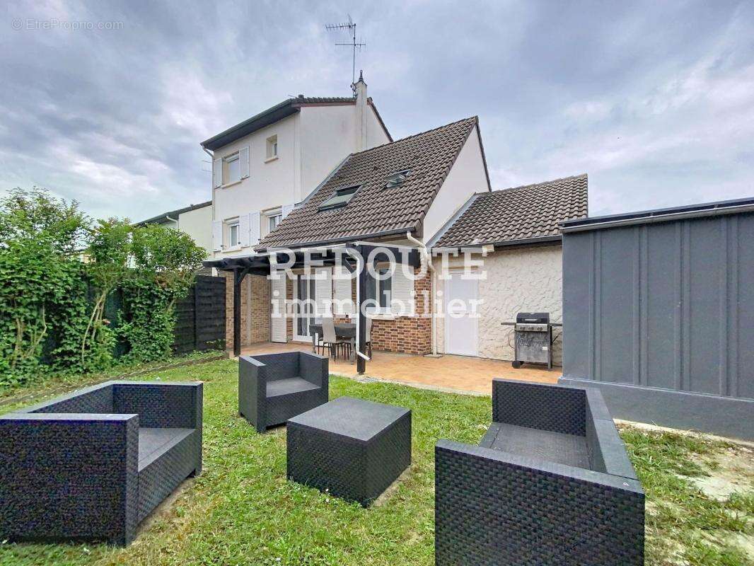 Muizon – maison renovee avec fort potentiel d'evolution - photo 17