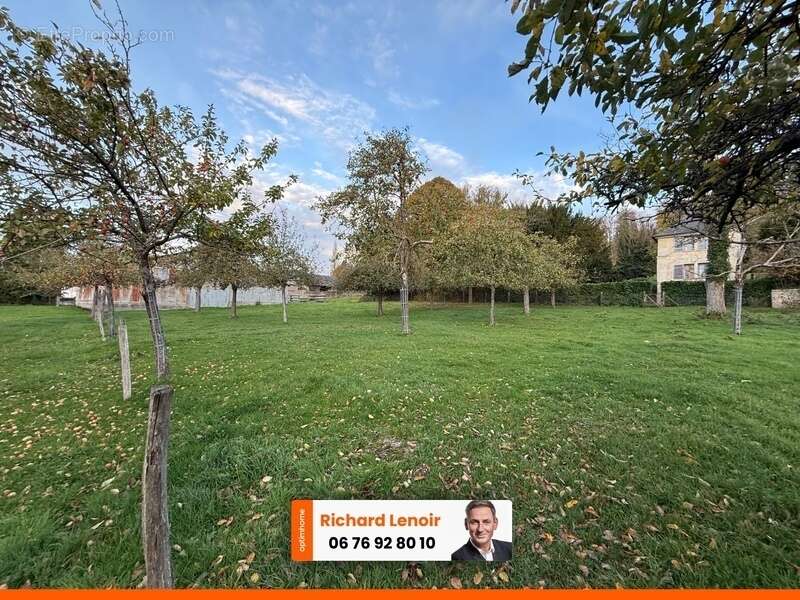 Maison à CORMEILLES