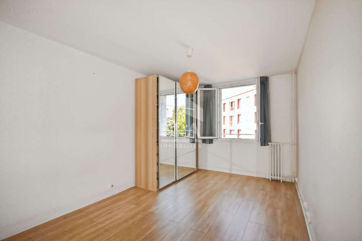 Appartement à ISSY-LES-MOULINEAUX