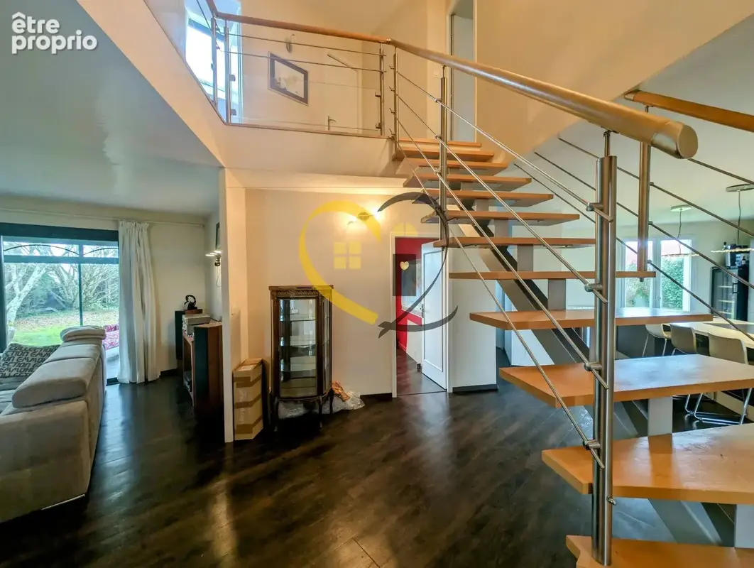 Maison d’architecte rénovée – Avermes, quartier calme. - photo 8