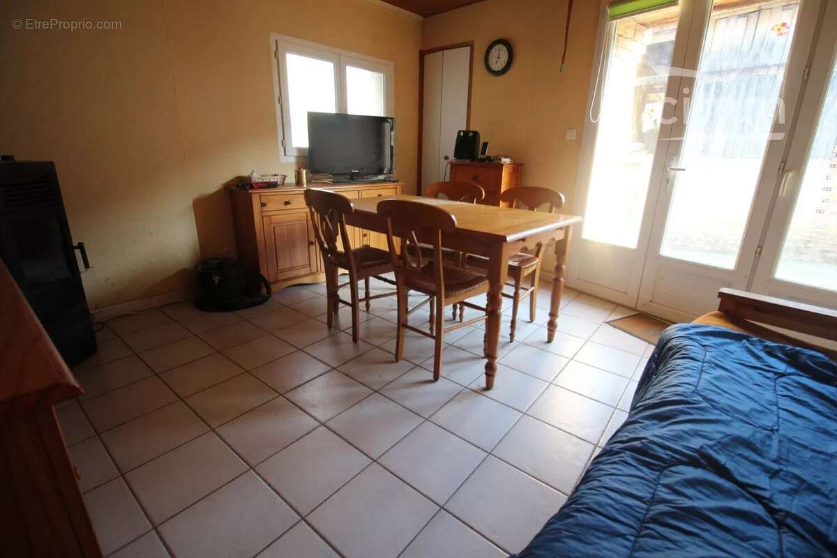 Maison à SAINT-JEAN-DE-PARACOL