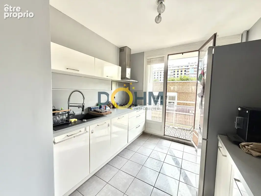Appartement T3 avec balcon, garage et cave   Secteur Bergson - photo 2