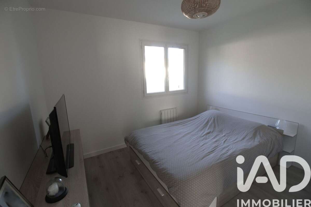 Photo 8 - Maison à SAINT-YZAN-DE-SOUDIAC