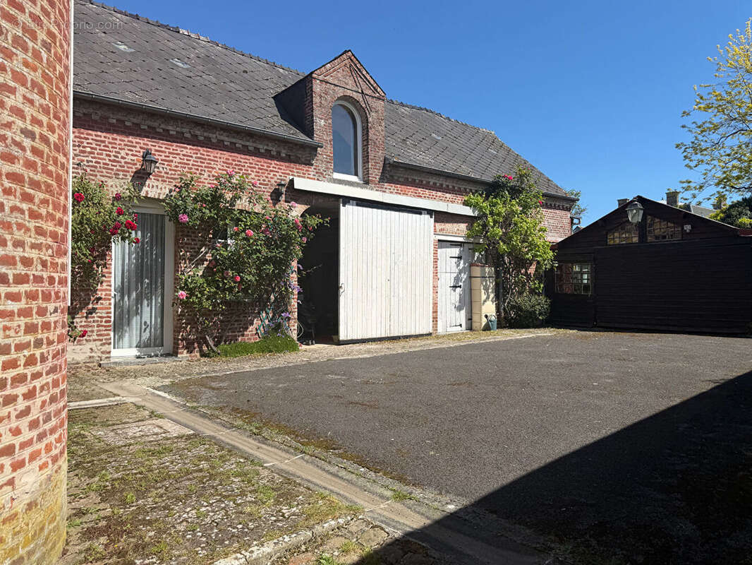 Maison à SAINS-RICHAUMONT