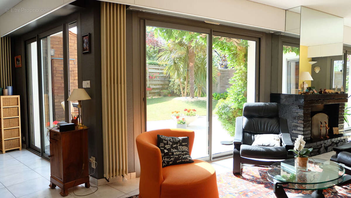 Maison à VENANSAULT