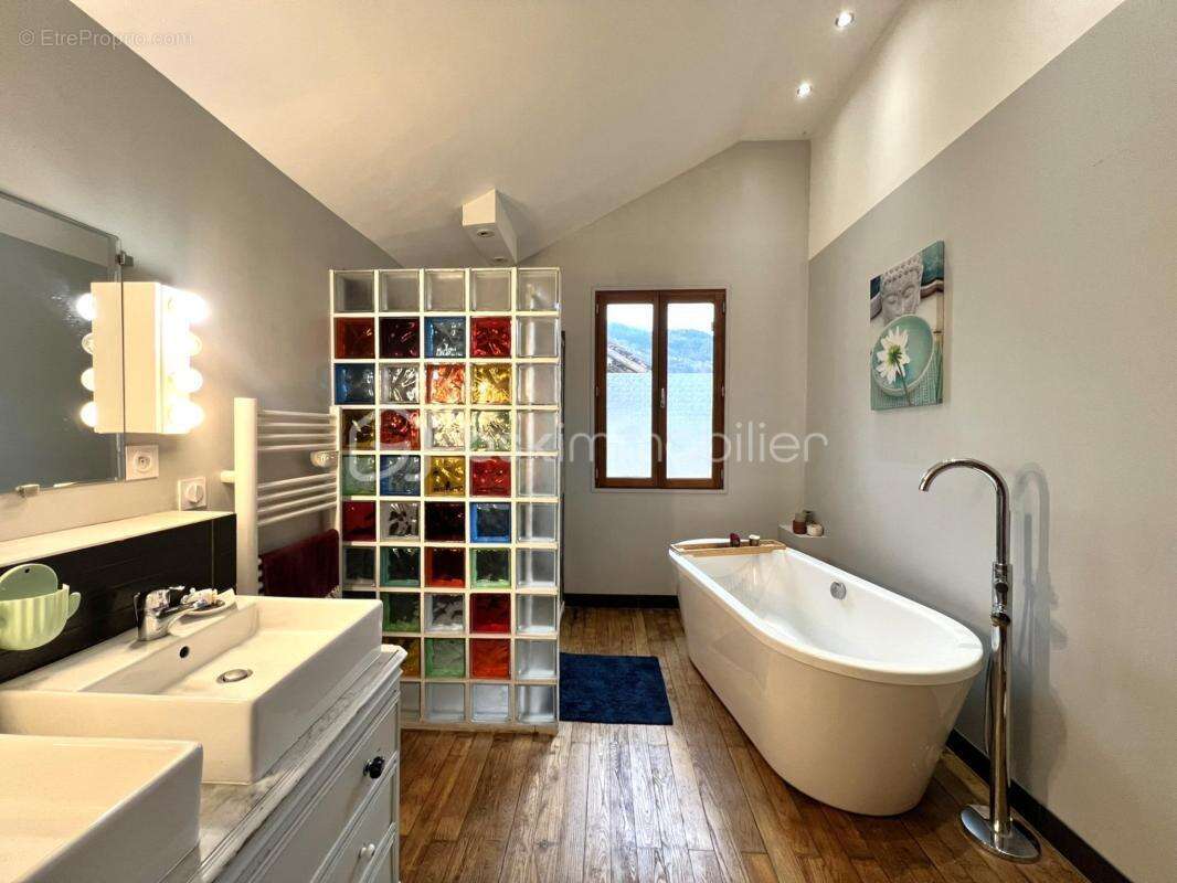 Maison à SAINT-PIERRE-D&#039;ALLEVARD