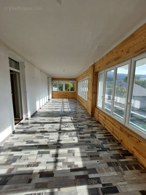 Appartement à JAUSIERS