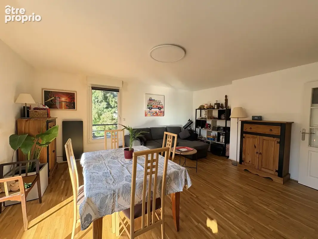 Appartement T3 lumineux avec balcon, garage et parking - photo 5