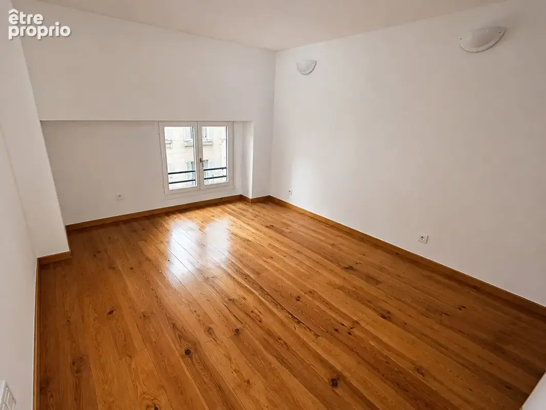 Bordeaux Victoire / Saint -Michel - Appartement 4 pièces de 76.6 m² avec garage - photo 6