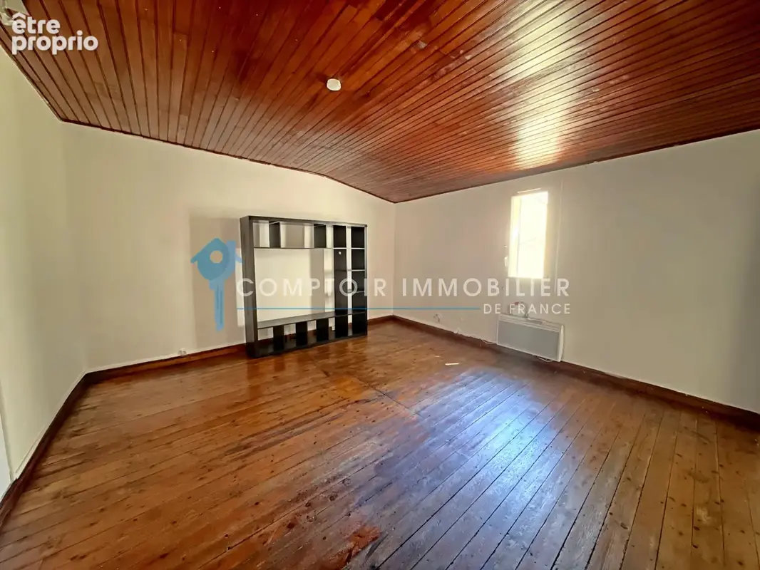 À Vendre : Maison de village Avec cour - photo 11