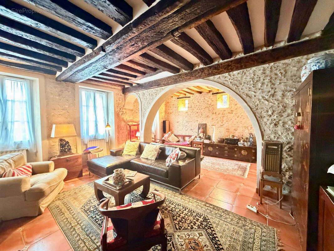 Maison à HOUDAN