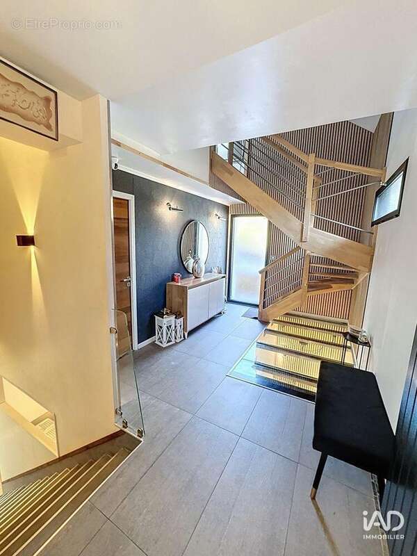 Photo 6 - Maison à BELLEGARDE-SUR-VALSERINE