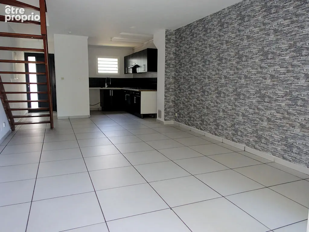 Maison 3 pièces 65 m² à vendre à Saint-Denis (97490) - photo 3
