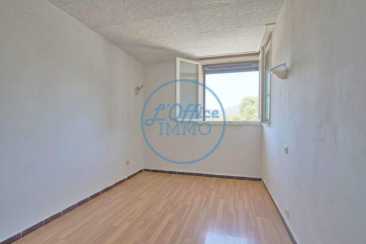 Appartement 87 m² à La Valette-Du-Var  - photo 9