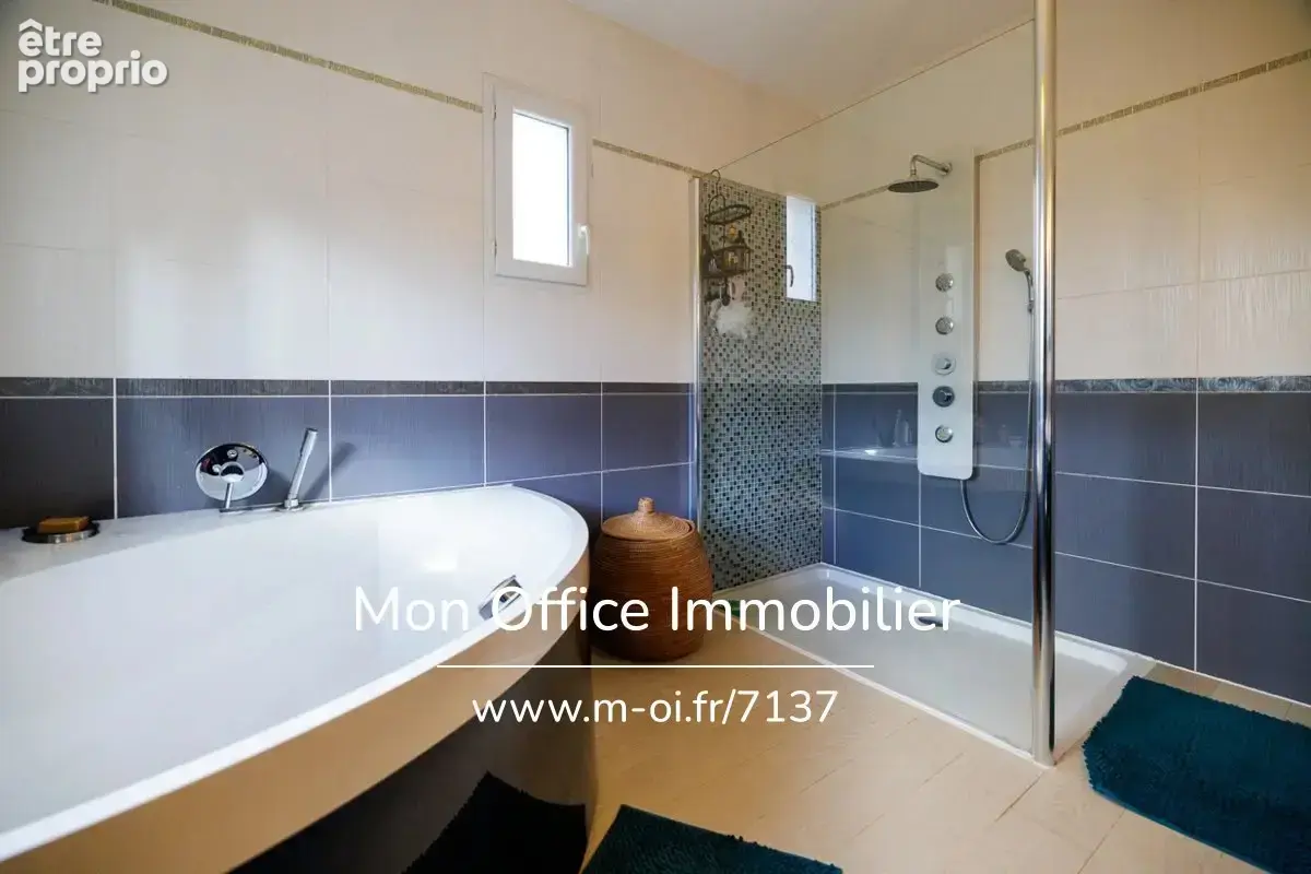 Référence : 7137-VCL. - Maison de plain pied - jardin paysager, calme absolu - 4 chambres 1 bureau - Simiane Collongue - photo 34