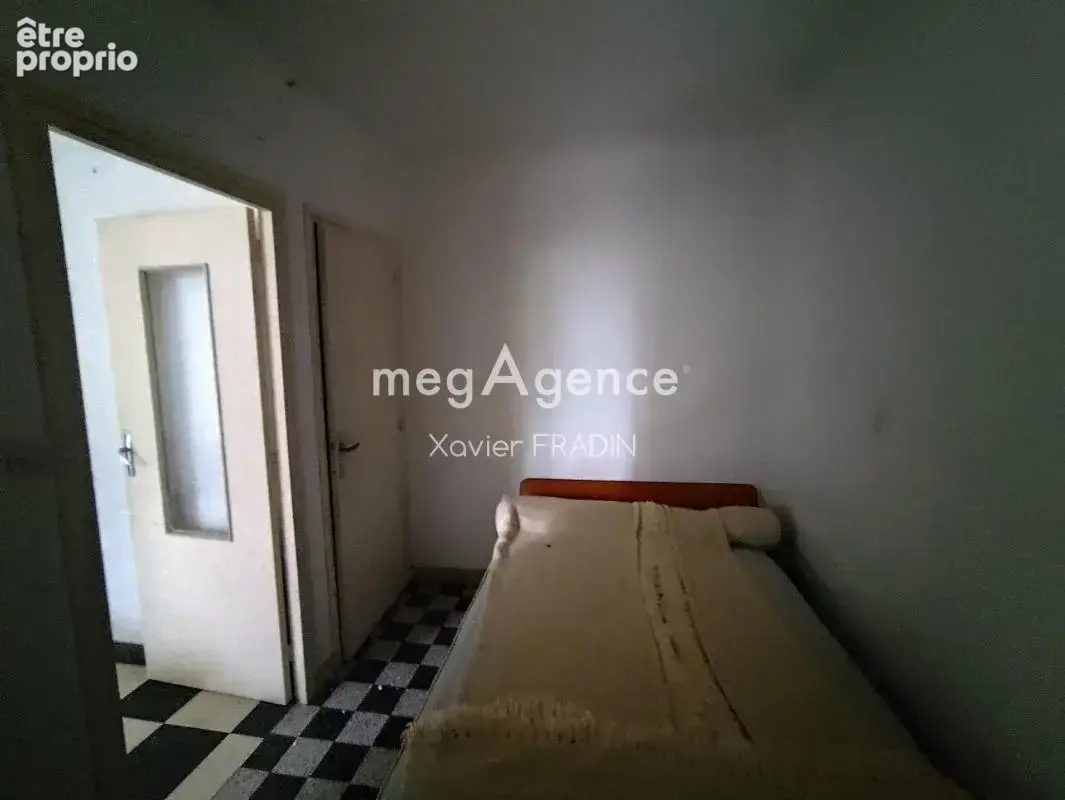 Dépendance avec studio et garage à rénover – Fort potentiel ! - photo 3