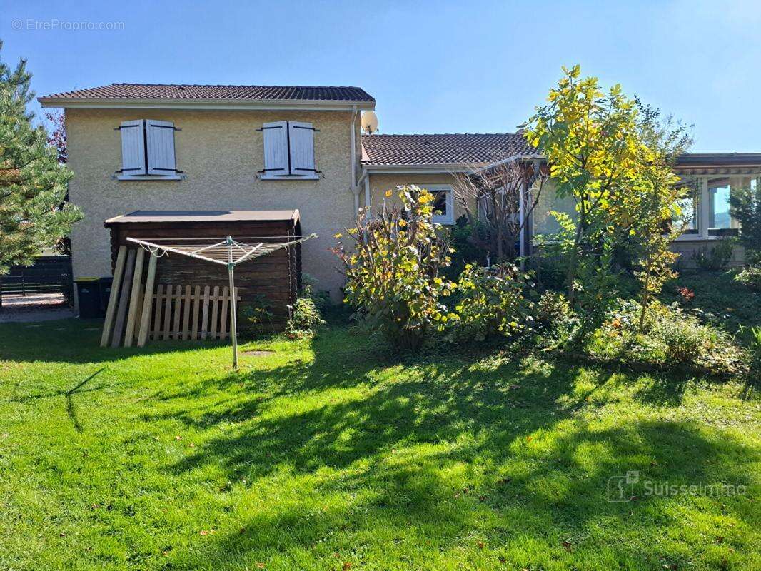 Maison à LA CHAPELLE-DE-SURIEU