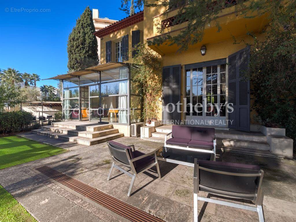 Maison à CANNES