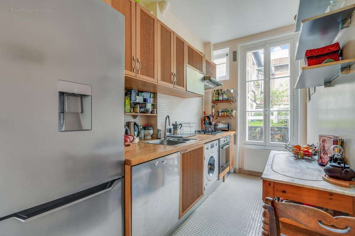 Appartement à PARIS-19E