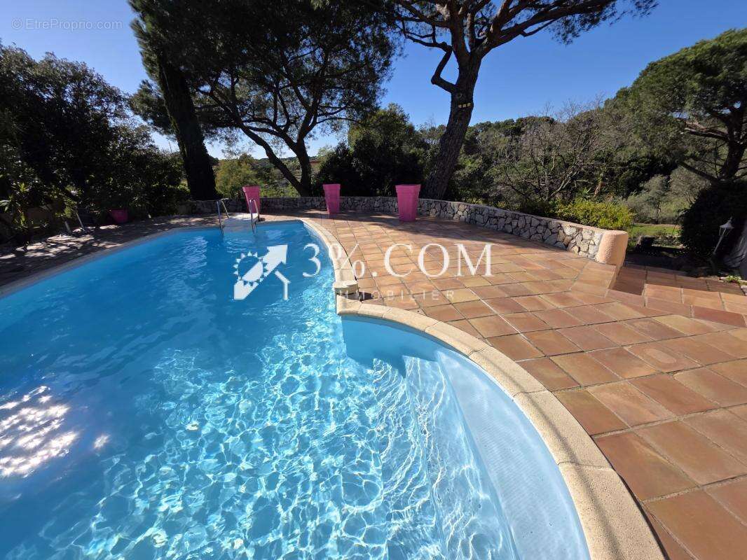 Maison à FREJUS