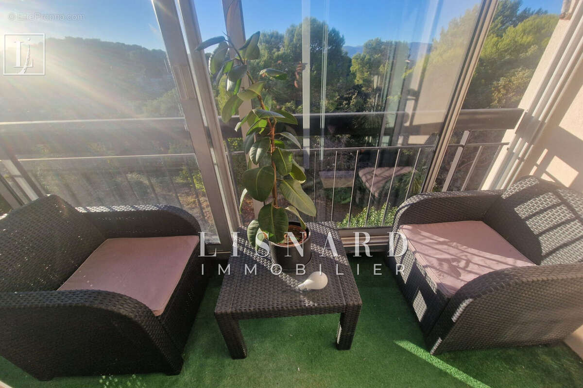 Appartement à VALLAURIS