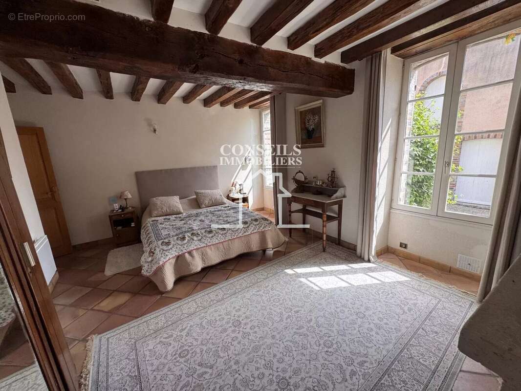Maison à PRECY-SUR-VRIN