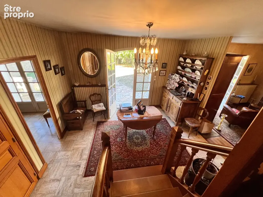 CHÂTELLERAULT – Maison familiale 152 m² – 5 chambres – Vie de plain-pied – Terrain 1 000 m² - photo 7