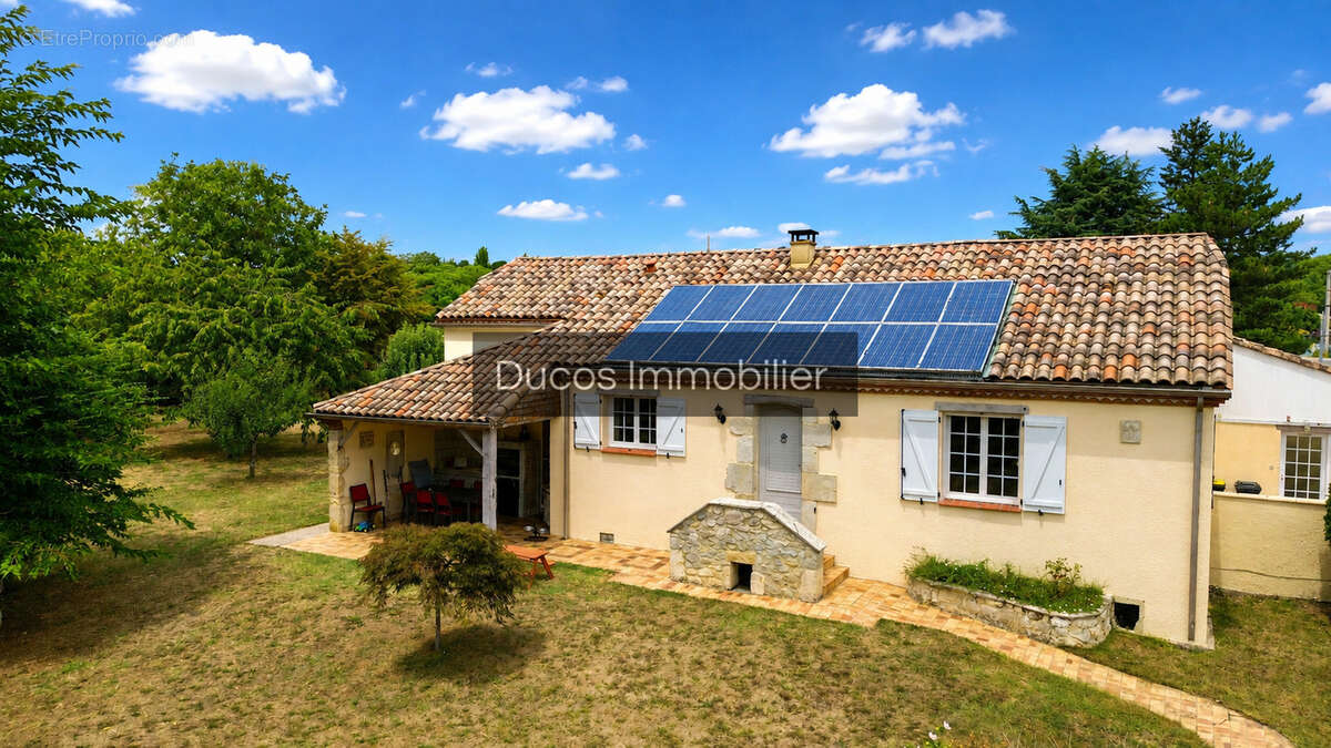 Ensemble immobilier avec maison principale et appartement indépendant - photo 2