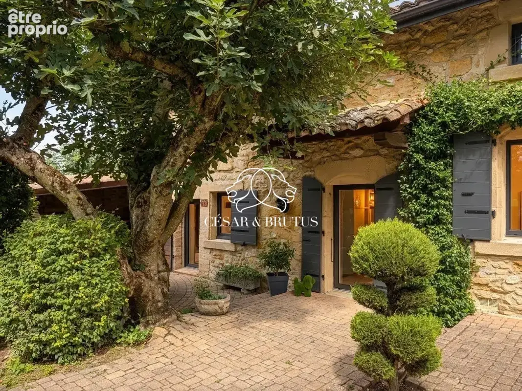 Maison 5 pièces 217 m² à vendre à Montvendre (26120) - photo 2