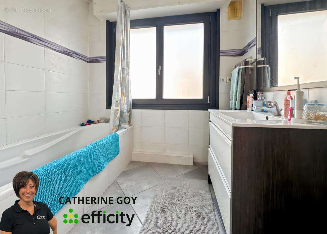 Appartement à CLUSES