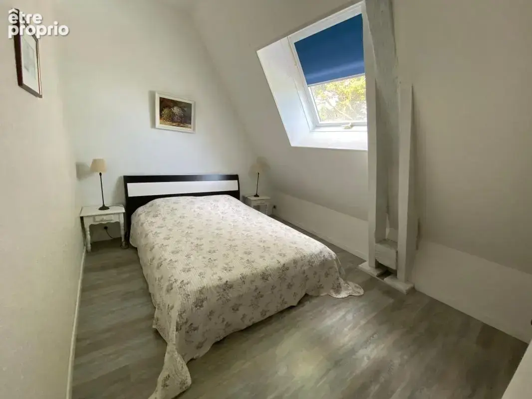 Trois maisons en pierre, piscine et étang - photo 18