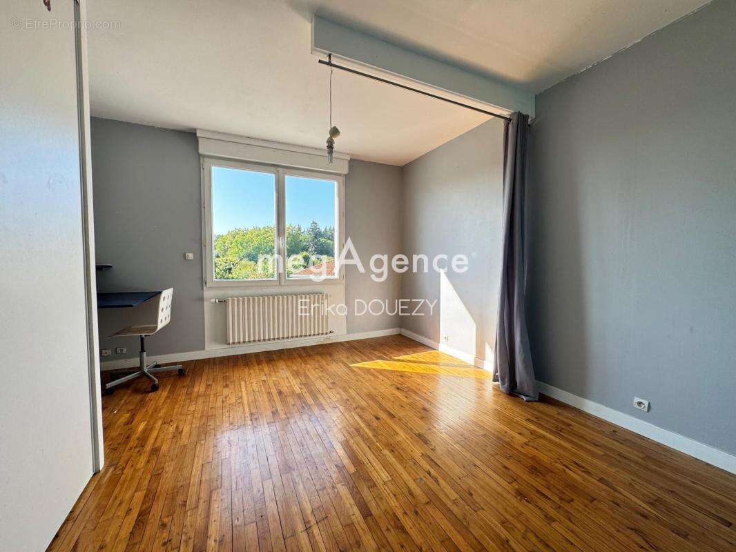 Maison 5 chambres 1 bureau, jardin, garage - photo 11