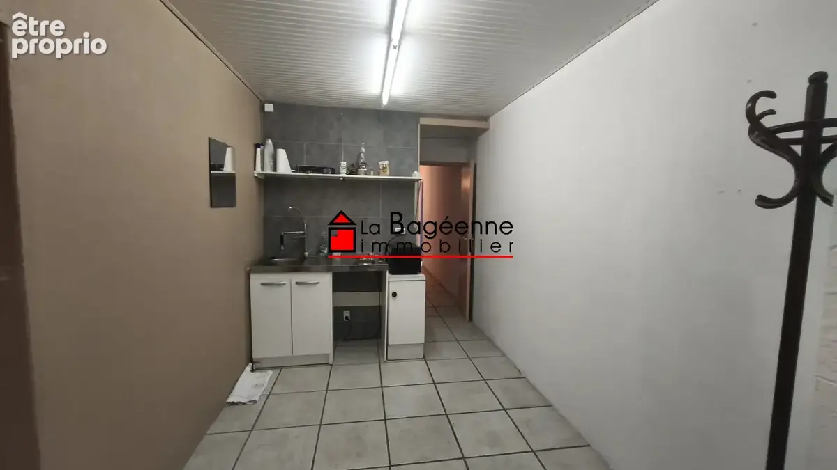 Commerce 85 m² à Perpignan  - photo 6