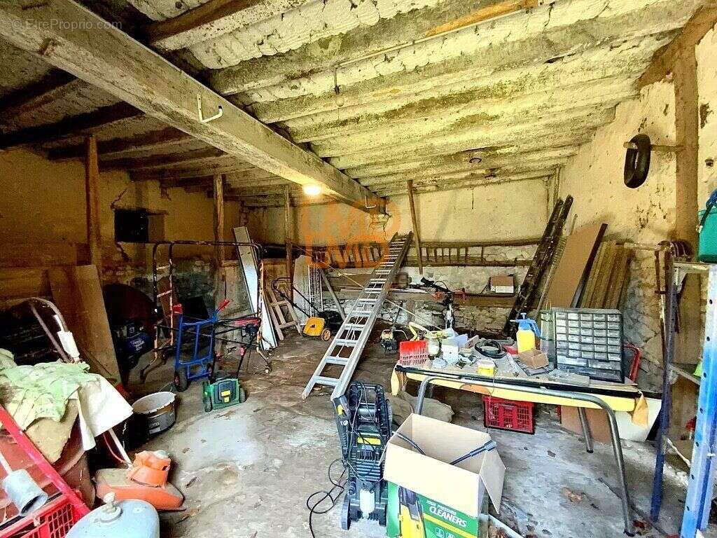 Maison à MEZIERES-EN-BRENNE