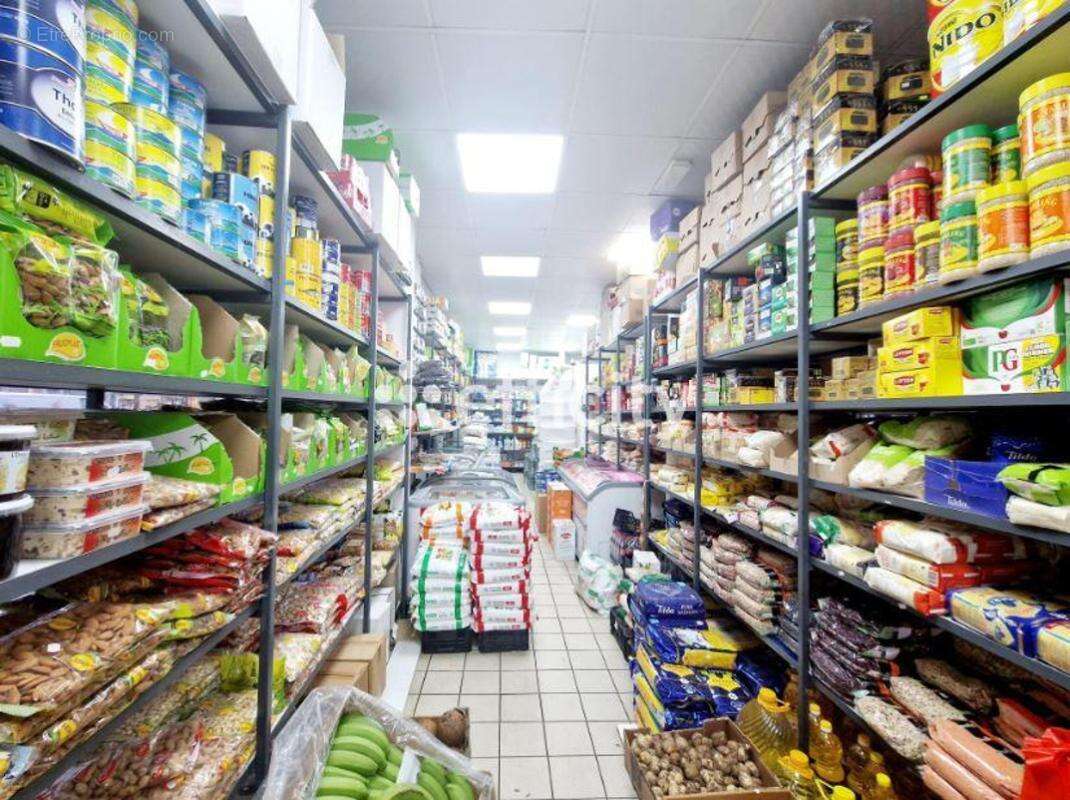 Commerce à PARIS-18E