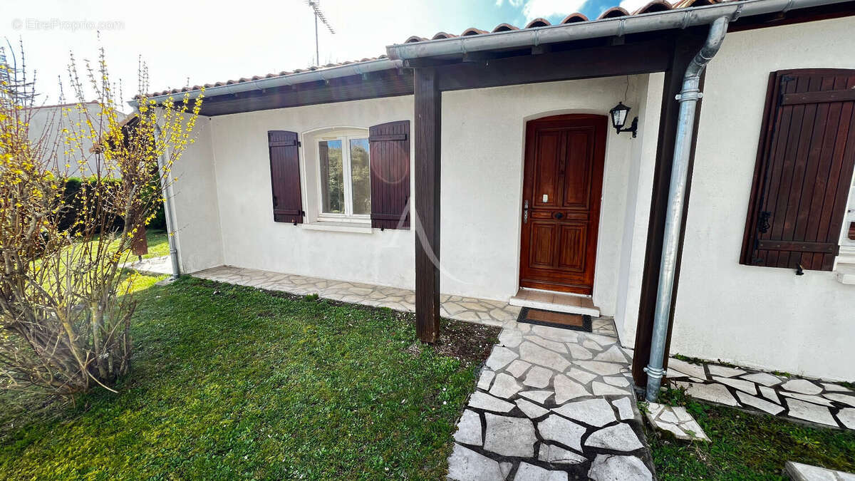 Maison à SAINT-SULPICE-DE-ROYAN