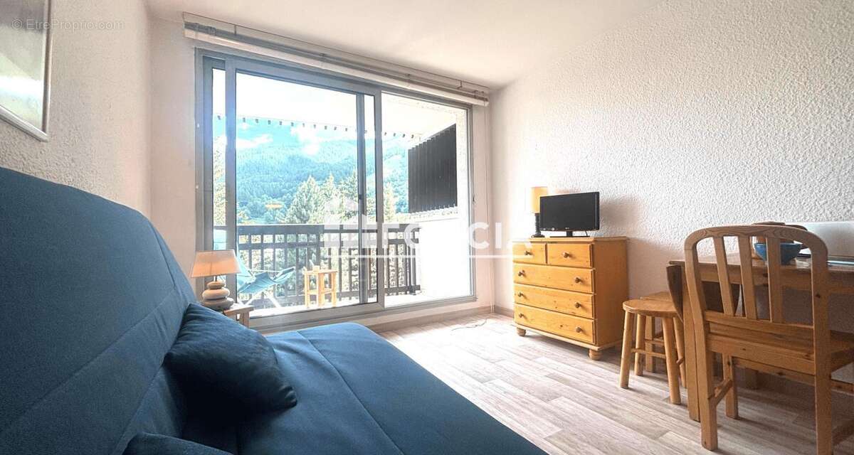 Appartement à LA SALLE-LES-ALPES