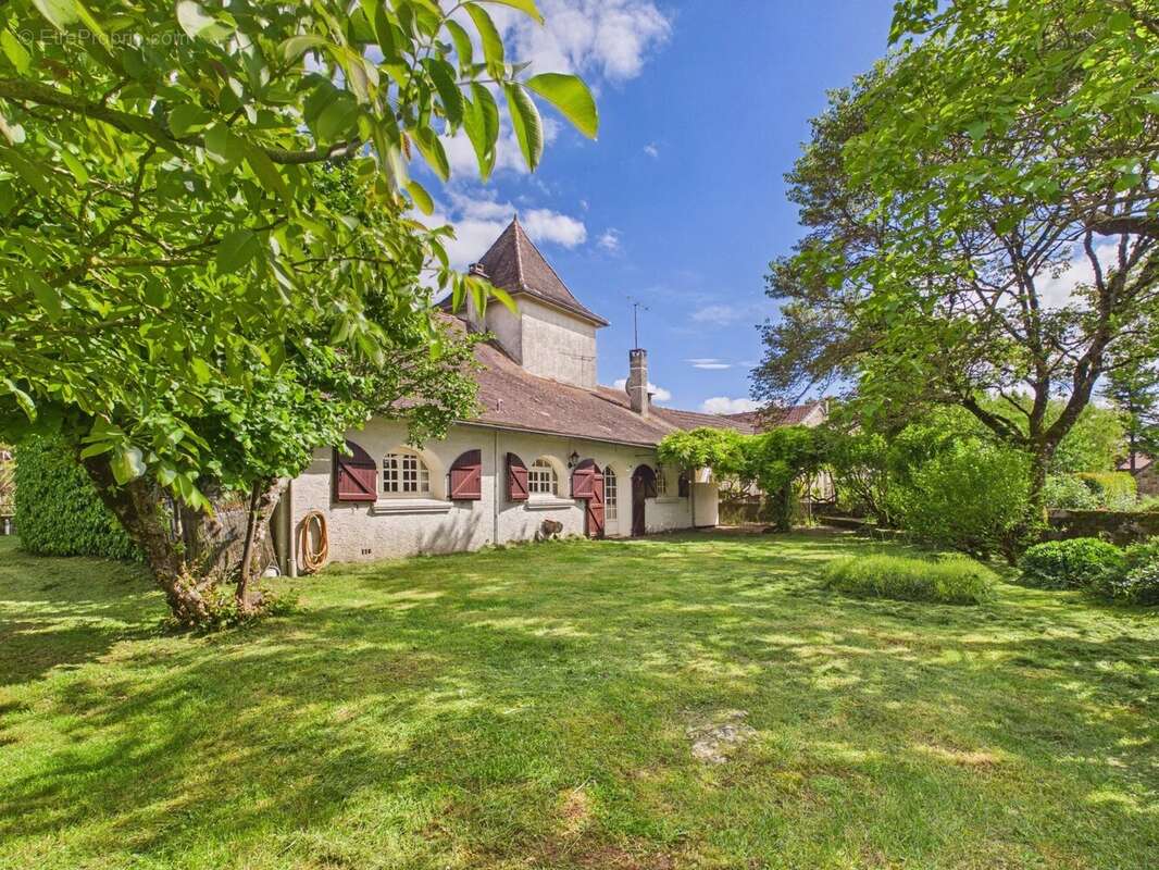 Maison à VIDAILLAC