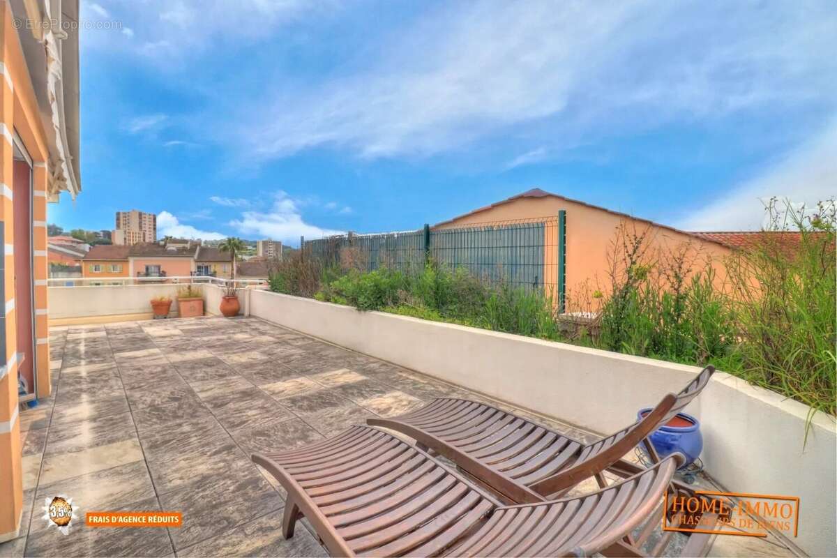 Appartement à LE CANNET