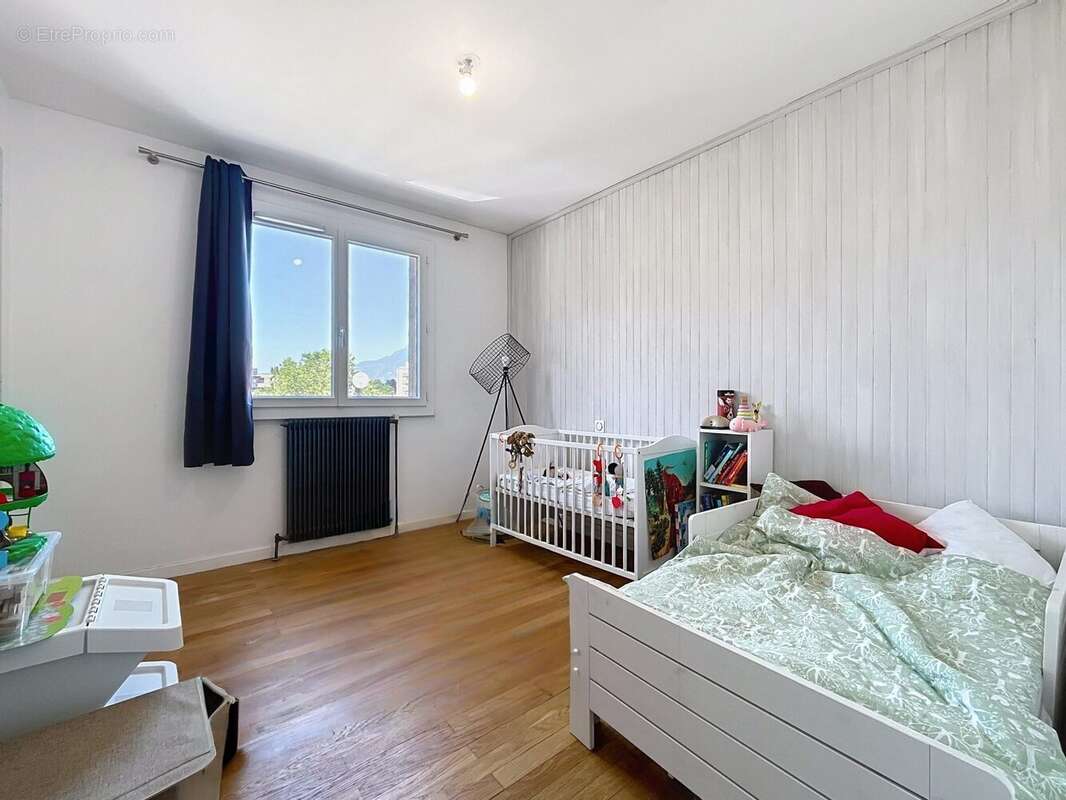 Appartement à FONTAINE