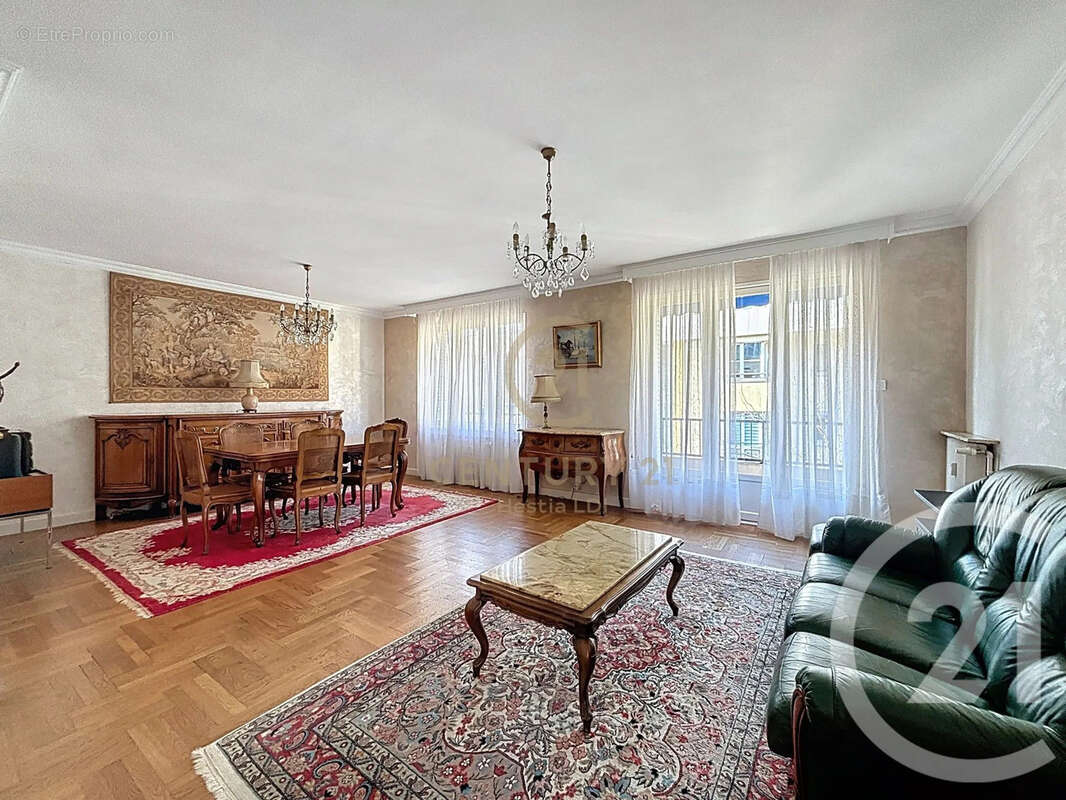 Appartement à LYON-7E